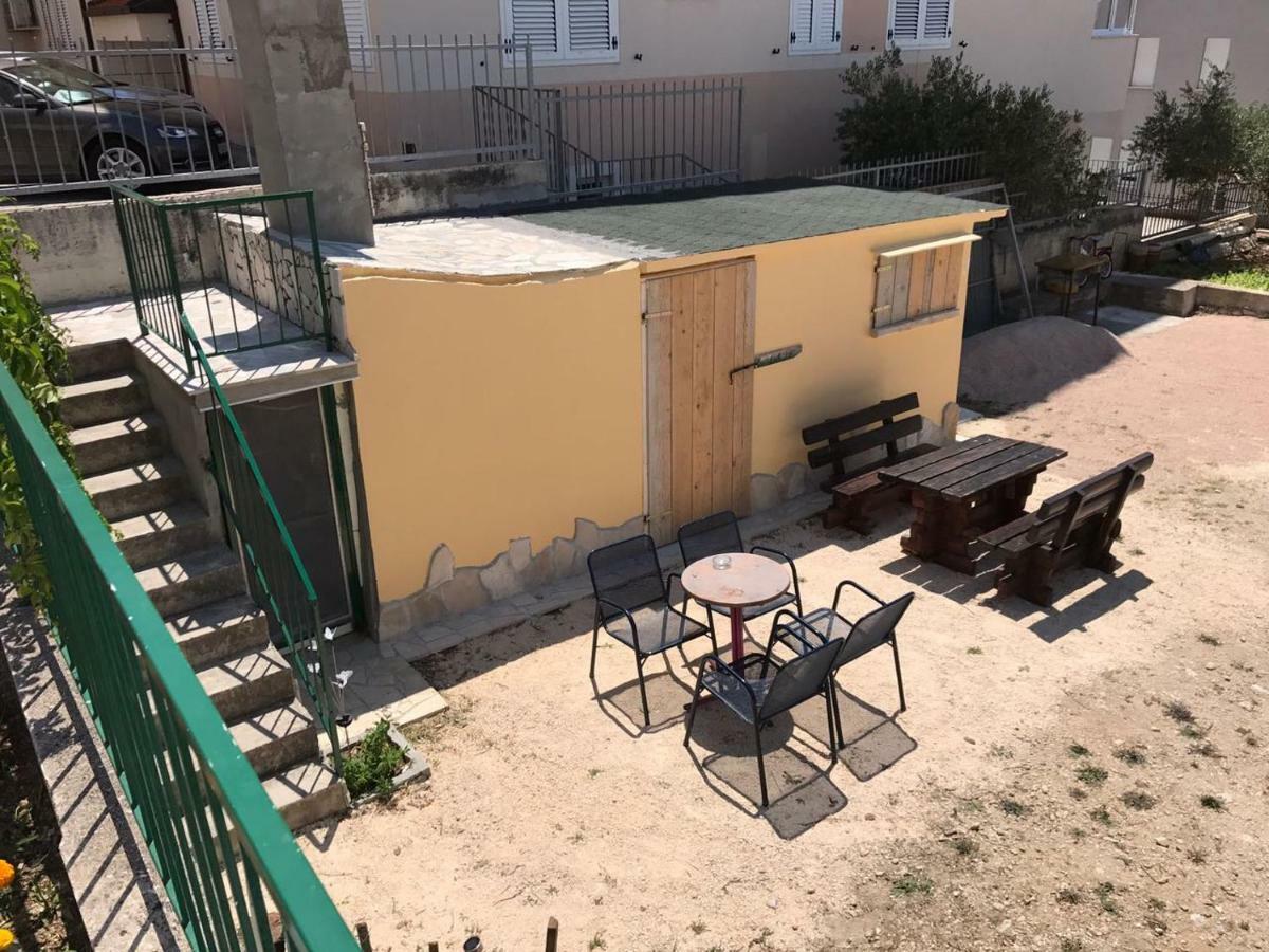 Apartment Nela Baška Voda Zewnętrze zdjęcie