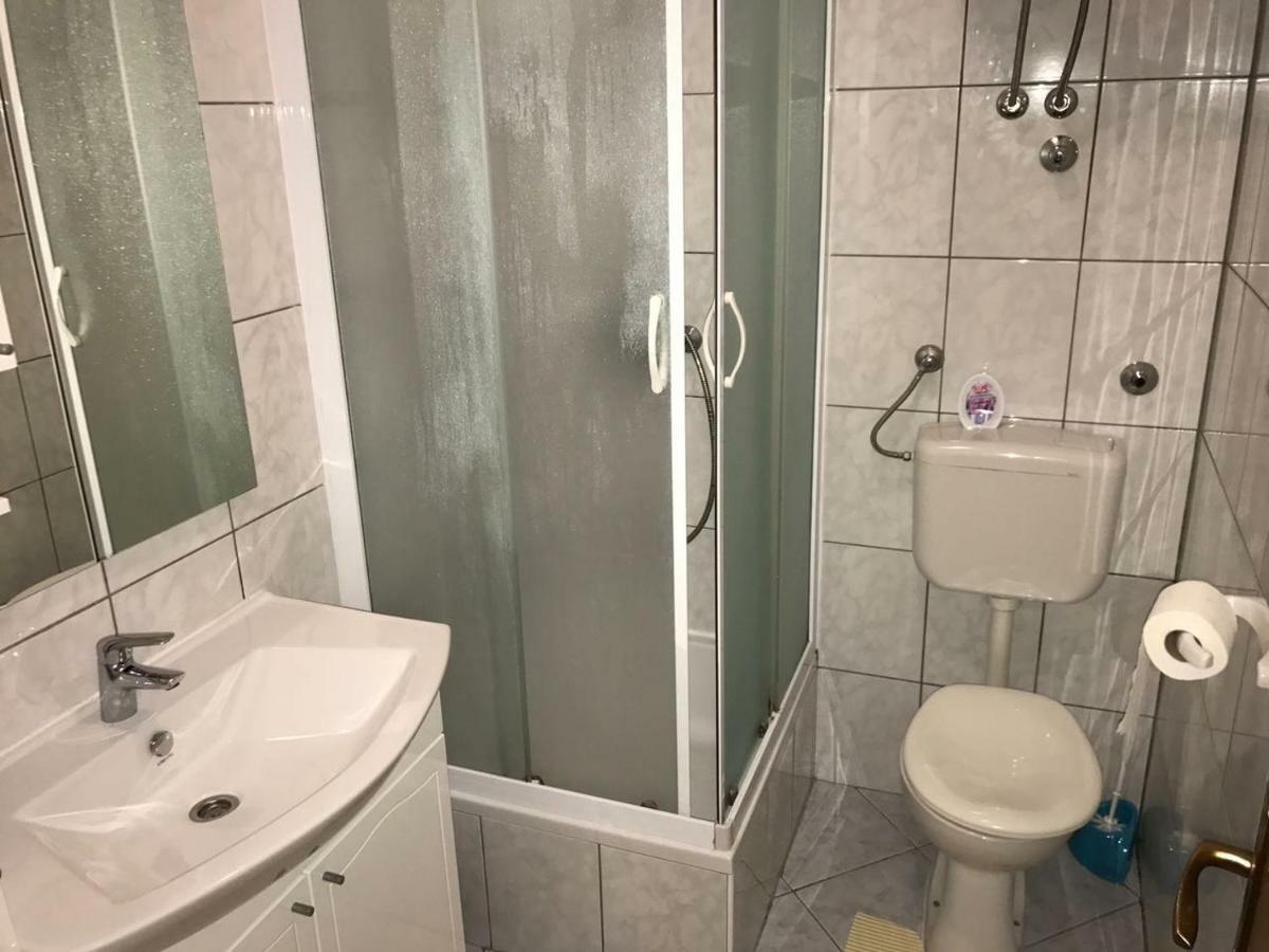 Apartment Nela Baška Voda Zewnętrze zdjęcie